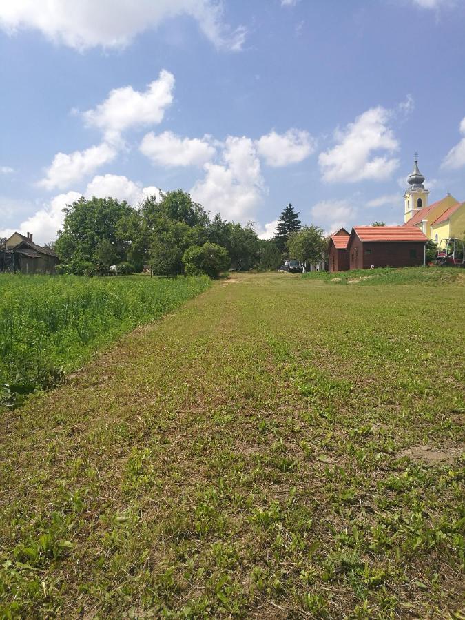 Apartamento Novák porta vendégház-Tab, Zala Exterior foto